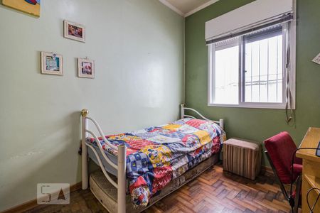 Dormitório de casa à venda com 4 quartos, 200m² em Glória, Porto Alegre