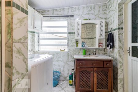 Casa à venda com 200m², 4 quartos e 2 vagasBanheiro