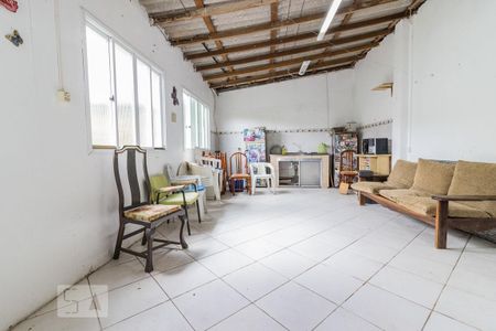 Casa à venda com 200m², 4 quartos e 2 vagasEdicula