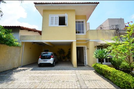 Casa à venda com 400m², 4 quartos e 4 vagasFachada da casa
