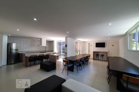 Studio para alugar com 28m², 1 quarto e sem vaga Studio para alugar com 28m², 1 quarto e sem vagaSalão de Festa