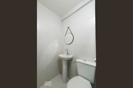 Studio para alugar com 28m², 1 quarto e sem vaga Studio para alugar com 28m², 1 quarto e sem vagaBanheiro