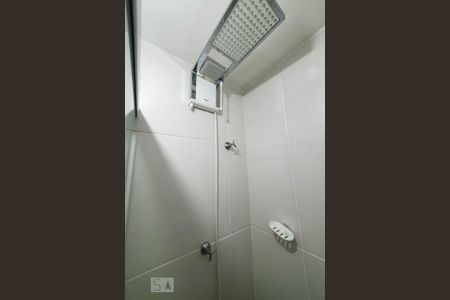 Studio para alugar com 28m², 1 quarto e sem vaga Studio para alugar com 28m², 1 quarto e sem vagaDetalhe Chuveiro