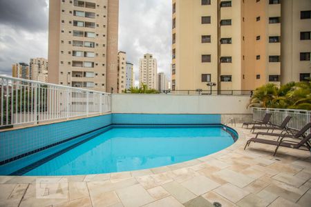 Apartamento à venda com 128m², 3 quartos e 2 vagasÁrea comum - Piscina