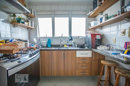 Apartamento à venda com 128m², 3 quartos e 2 vagasCozinha