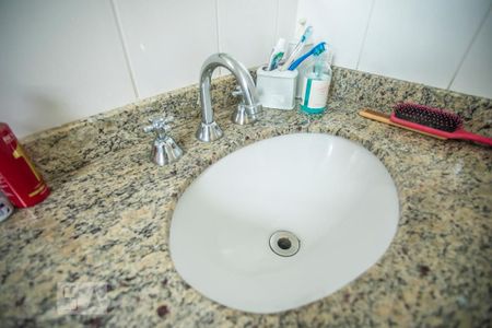 Apartamento à venda com 128m², 3 quartos e 2 vagasBanheiro Suíte 2 - Torneira