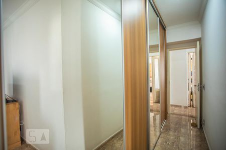 Apartamento à venda com 128m², 3 quartos e 2 vagasSuíte 2 - Armários