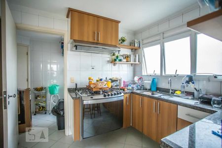 Apartamento à venda com 128m², 3 quartos e 2 vagasCozinha