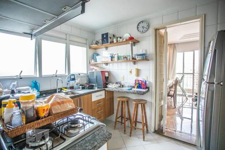 Apartamento à venda com 128m², 3 quartos e 2 vagasCozinha