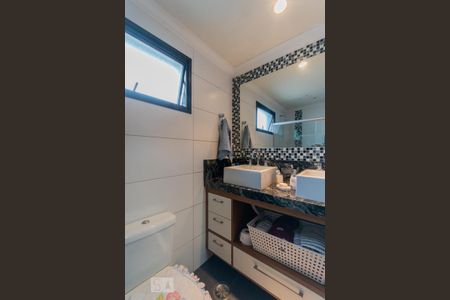 Apartamento à venda com 129m², 3 quartos e 2 vagasBanheiro da Suite