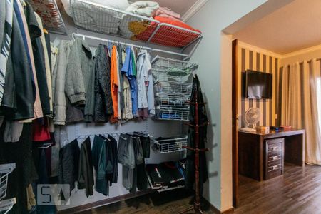 Apartamento à venda com 129m², 3 quartos e 2 vagasCloset da Suite
