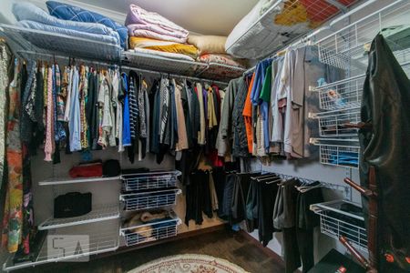 Apartamento à venda com 129m², 3 quartos e 2 vagasCloset da Suite