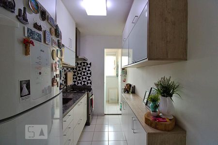Apartamento para alugar com 83m², 2 quartos e 2 vagas Apartamento para alugar com 83m², 2 quartos e 2 vagasCozinha