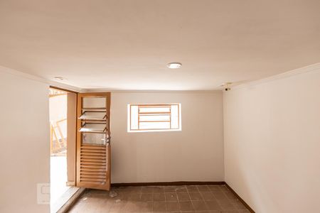 Casa para alugar com 163m², 2 quartos e 3 vagas Casa para alugar com 163m², 2 quartos e 3 vagasComodo extra