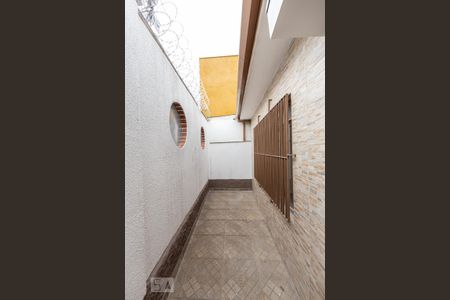 Casa para alugar com 163m², 2 quartos e 3 vagas Casa para alugar com 163m², 2 quartos e 3 vagasÁrea Externa