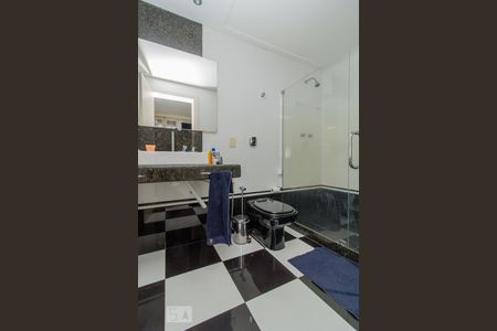 Apartamento à venda com 450m², 4 quartos e 2 vagasBanheiro da Suíte 1