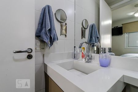 Apartamento para alugar com 64m², 2 quartos e 1 vaga Apartamento para alugar com 64m², 2 quartos e 1 vagaBanheiro da Suíte