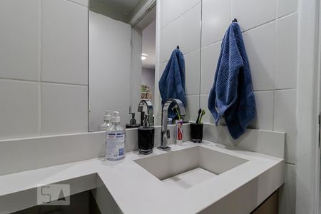 Apartamento para alugar com 64m², 2 quartos e 1 vaga Apartamento para alugar com 64m², 2 quartos e 1 vagaBanheiro