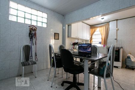 Casa à venda com 308m², 5 quartos e 3 vagas Casa à venda com 308m², 5 quartos e 3 vagasCozinha