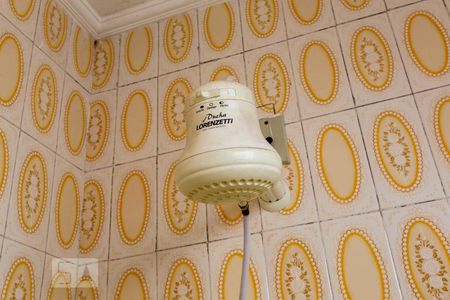 Casa à venda com 308m², 5 quartos e 3 vagas Casa à venda com 308m², 5 quartos e 3 vagasBanheiro da suíte