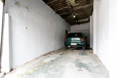 Casa à venda com 308m², 5 quartos e 3 vagas Casa à venda com 308m², 5 quartos e 3 vagasGaragem