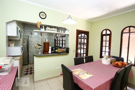 Casa à venda com 134m², 3 quartos e 2 vagas Casa à venda com 134m², 3 quartos e 2 vagascopa/sala jantar