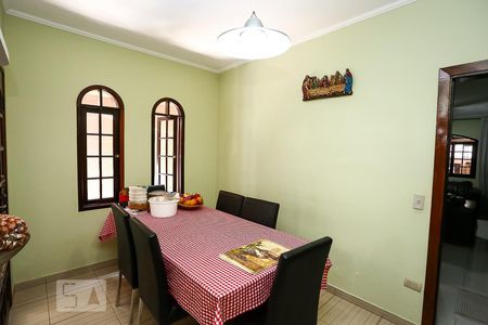 Casa à venda com 134m², 3 quartos e 2 vagas Casa à venda com 134m², 3 quartos e 2 vagascopa/sala jantar