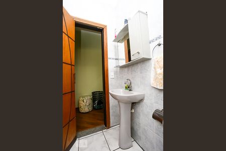 Casa à venda com 134m², 3 quartos e 2 vagas Casa à venda com 134m², 3 quartos e 2 vagasBanheiro