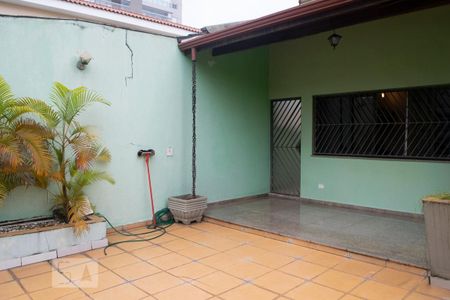 Casa para alugar com 500m², 5 quartos e 8 vagasquintal frente