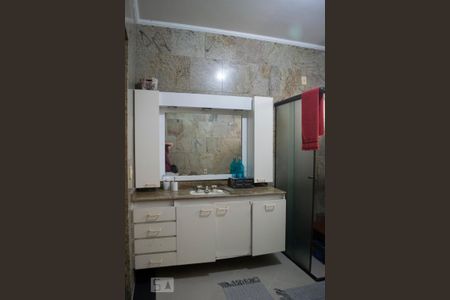 Casa para alugar com 500m², 5 quartos e 8 vagasbanheiro suite 1