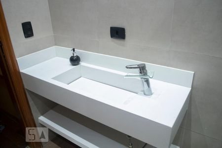 Casa para alugar com 500m², 5 quartos e 8 vagasÁrea de Serviço