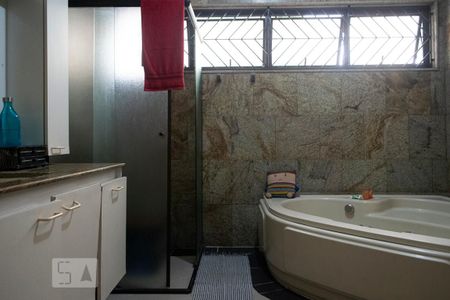 Casa para alugar com 500m², 5 quartos e 8 vagasbanheiro suite 1