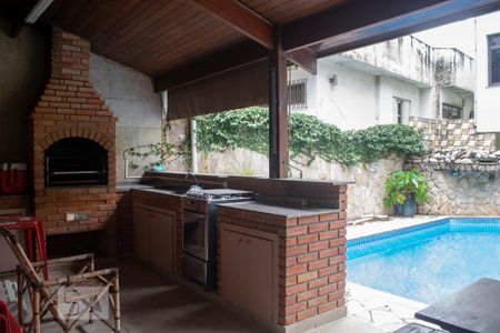 Casa para alugar com 500m², 5 quartos e 8 vagasChurrasqueira