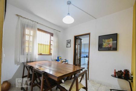 Casa à venda com 180m², 3 quartos e 1 vagaSala de Jantar