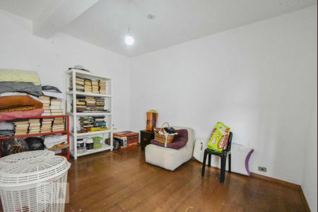 Casa à venda com 180m², 3 quartos e 1 vagaSuíte 01