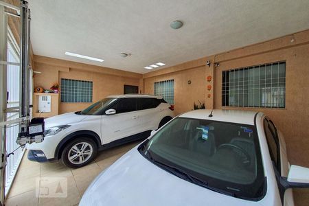 Garagem de casa à venda com 3 quartos, 185m² em Vila Gumercindo, São Paulo