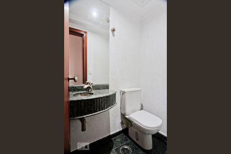 Apartamento à venda com 157m², 2 quartos e 3 vagasLavabo