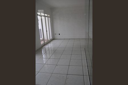 Casa à venda com 190m², 3 quartos e 2 vagasHall piso superior