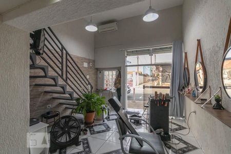 Casa à venda com 250m², 4 quartos e 2 vagasSalão