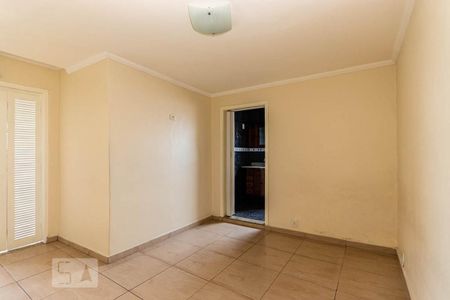 Casa à venda com 250m², 4 quartos e 2 vagasQuarto suíte 
