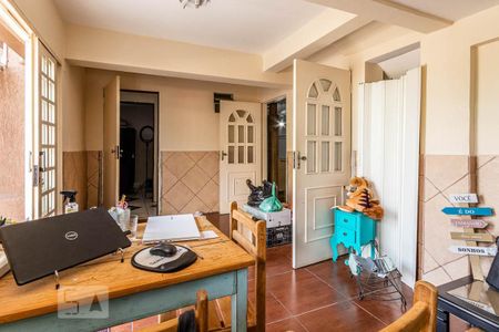 Casa à venda com 250m², 4 quartos e 2 vagasQuarto reversível 3