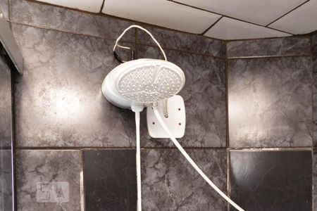 Casa à venda com 250m², 4 quartos e 2 vagasBanheiro suíte 