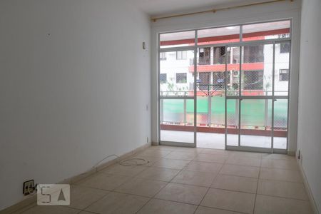 Salade Apartamento com 2 quartos, 82m² Barra da Tijuca