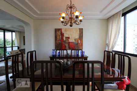 Apartamento à venda com 260m², 4 quartos e 2 vagasSala de Jantar