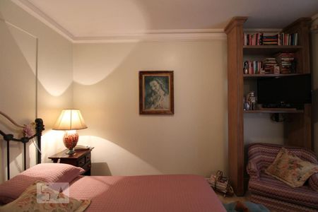 Apartamento à venda com 260m², 4 quartos e 2 vagasSuíte 1