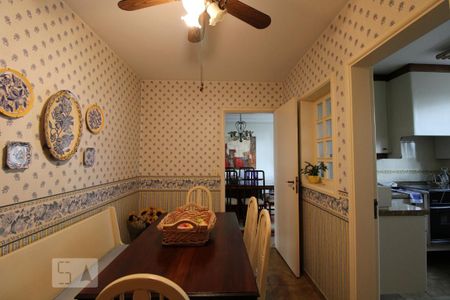 Apartamento à venda com 260m², 4 quartos e 2 vagasCozinha