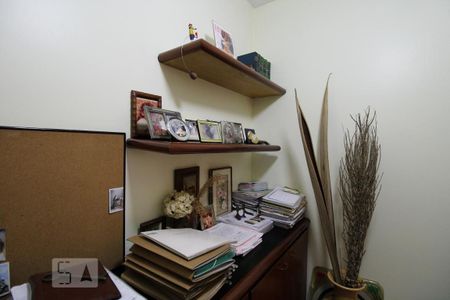 Apartamento à venda com 260m², 4 quartos e 2 vagasEscritório