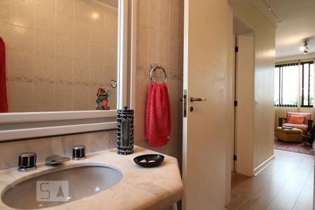 Apartamento à venda com 260m², 4 quartos e 2 vagasBanheiro