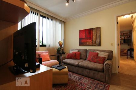 Apartamento à venda com 260m², 4 quartos e 2 vagasSala de TV