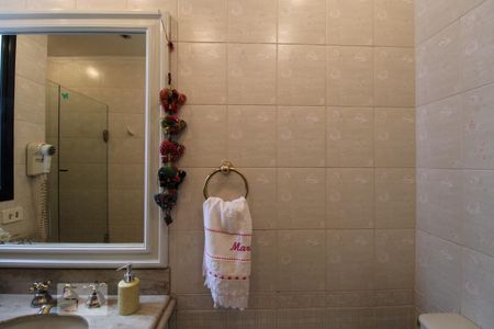 Apartamento à venda com 260m², 4 quartos e 2 vagasBanheiro da Suíte 2